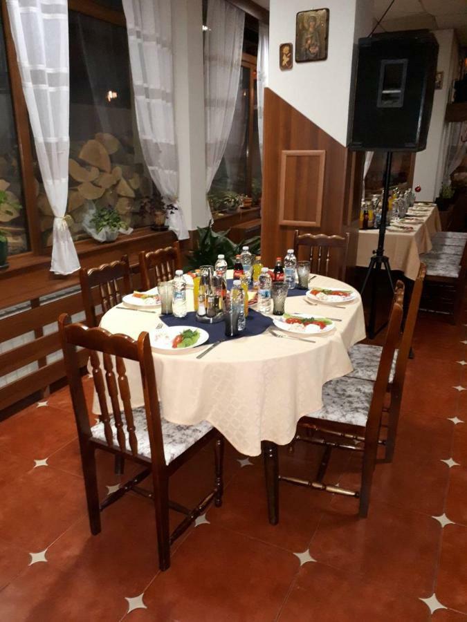 Стаи За Гости - Семейна Къща За Гости Ивел Bansko Zewnętrze zdjęcie