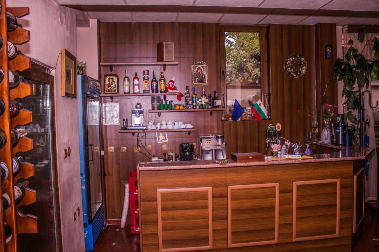 Стаи За Гости - Семейна Къща За Гости Ивел Bansko Zewnętrze zdjęcie
